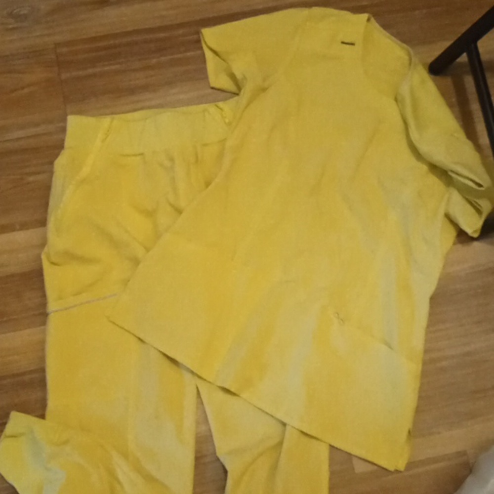 Cherokee infinity scub uniform